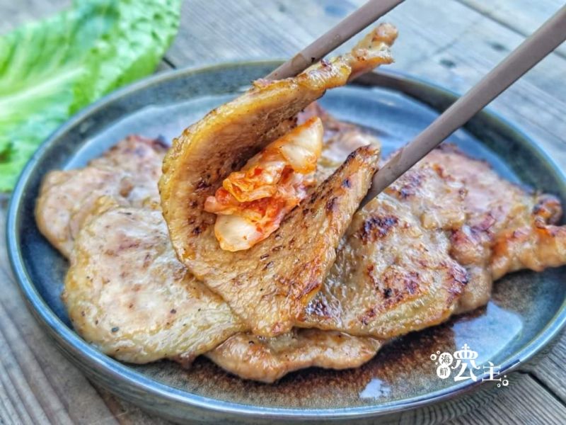 立大食品 台灣五香燒烤片  300g  (4~8片) 