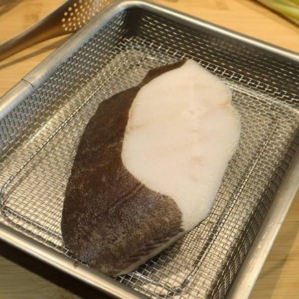 格陵蘭無肚洞厚切鱈魚片*扁鱈*比目魚* (350g/片) 