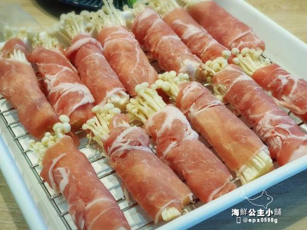 台灣豬梅花火鍋肉片（約12卷，250g) 