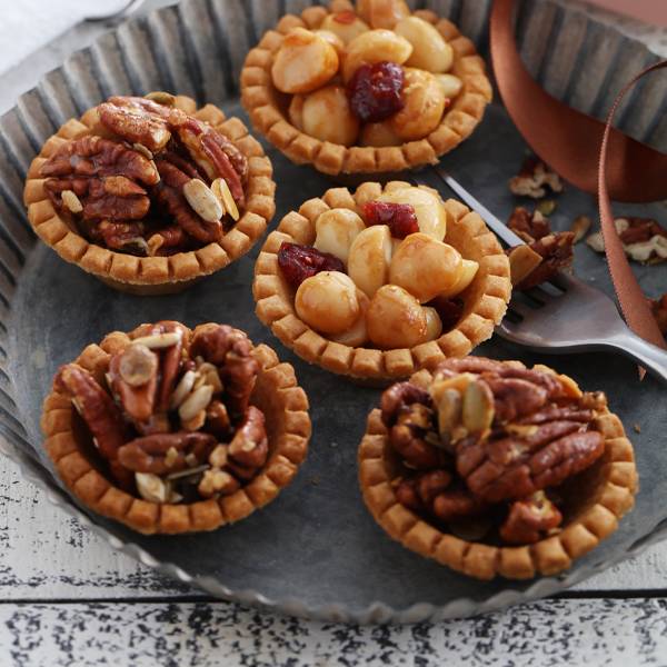 Nut Tarts Gift Box-Macadamia Nut Tart 3 pcs+ Walnut  Tart 3 pcs 雙堅豆陣堅果塔禮盒