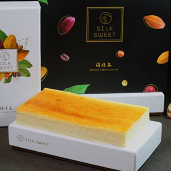 Special select cheesecake and chocolate  gift box 