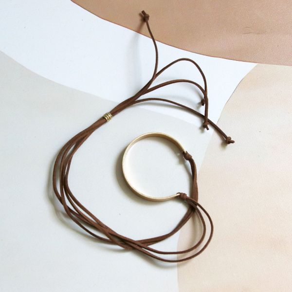 【現貨】泰國選物_超纖皮繩拚金屬飾片個性手鍊 