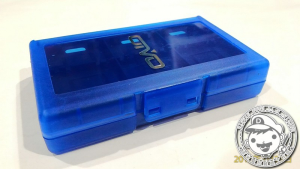OiVO 牌 24 片裝 Switch 卡帶用收納盒, 有 黑 白 藍 三色可選 