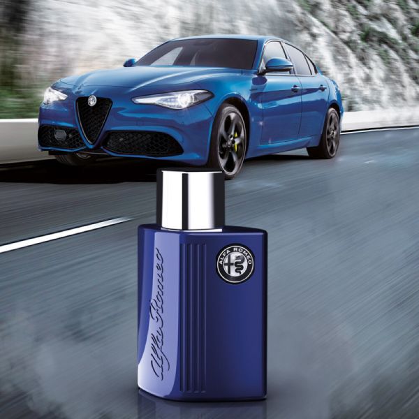Alfa Romeo Blue 蒼海 