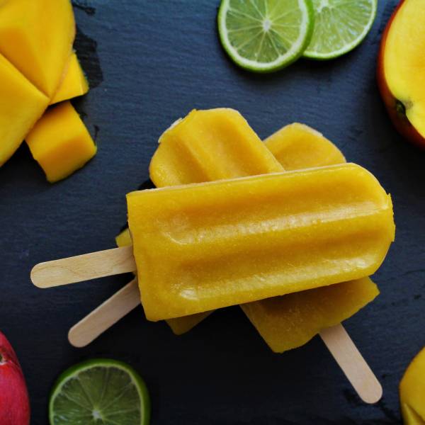 【芒果冰棒】:  用整顆芒果去做的冰棒！ 芒果；原果；愛文芒果；芒果冰；水果冰棒, 冰棒