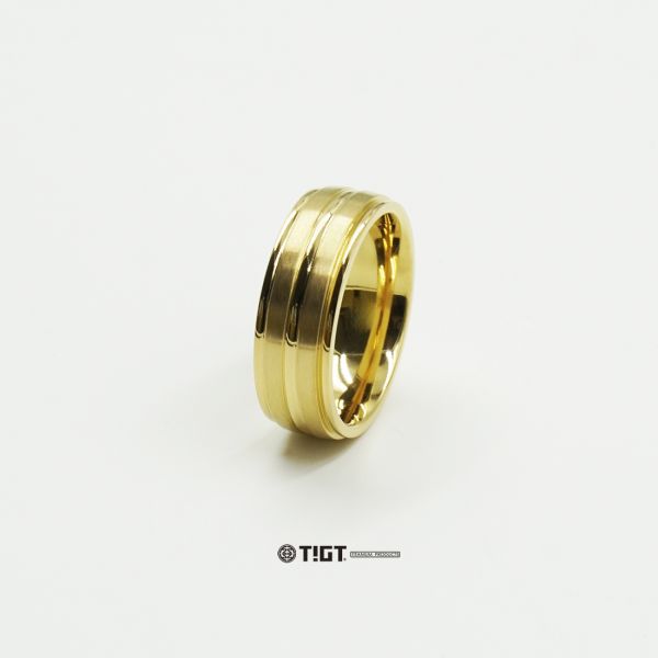 TIGT - 純鈦戒指 - 8mm寬 - 一只裝 - 黃金色鍍層 
