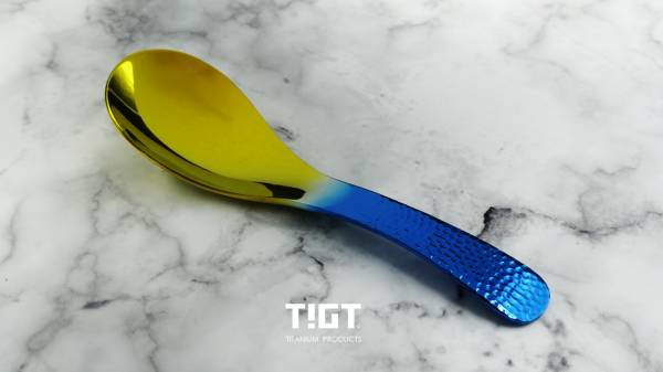 TIGT - 鈦錘勺 <藍金漸層色> 一支裝 TIGT 鈦金屬 鈦錘勺 鈦湯匙 勺子 石紋色 健康 無毒