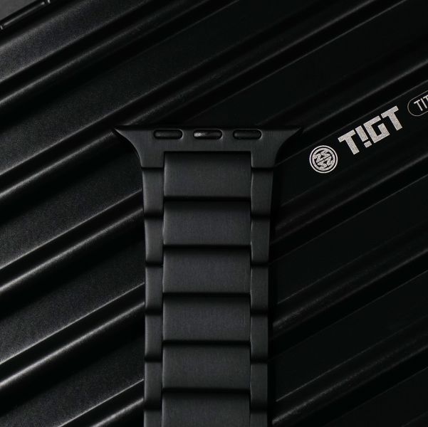 <預購>Apple Watch 44-45mm 專用- 鈦金屬錶帶 + 鈦金屬錶扣 -  PVD 版本 Apple Watch,Titanium,Apple Watch Strap