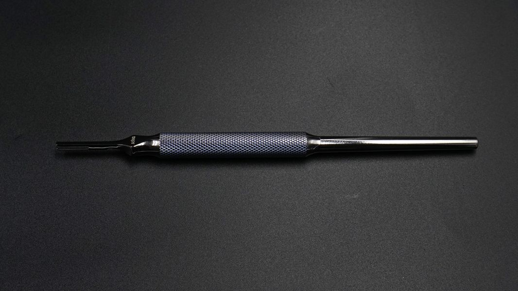<預購>TIGT - 鈦鈵薄刃II - 鈦製刀鈵 + 日本百年大廠打造的薄型醫用刃 鈦金屬 小刀 EDC 刀具 TIGT
