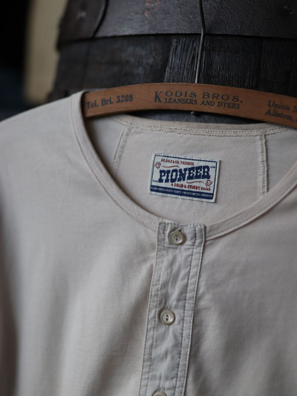 Pioneer: Henley Shirt ll drsole短袖,drsole 短袖,dr sole 衣服,drsole t shirt,復古條紋短袖,復古 條紋短袖,drsole t恤