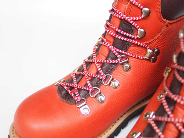 ASPEN Hiking Boots made with Waterproof Leather from Heinen 