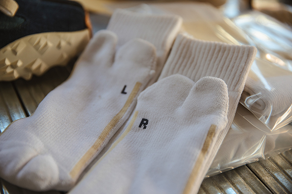 Rifare_co Logo TABI Crew socks分趾高筒襪 