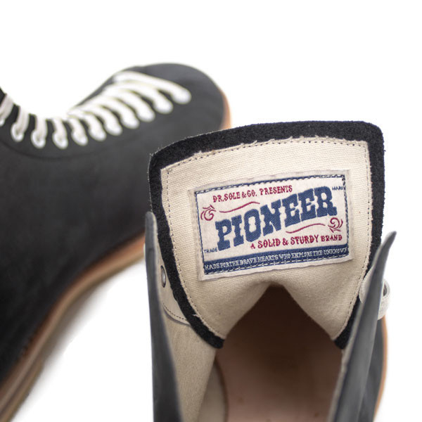 Pioneer: Game Changer老式運動鞋靴/Combo drsole 鞋子,drsole 黑白,drsole 休閒鞋,drsole 自家品牌鞋款,復古休閒感工裝靴,復古 休閒 工裝靴,drsole game changer,game changer