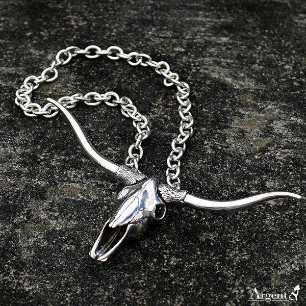 「牛頭骷髏」造型雕刻 純銀飾品項鍊|印地安系列推薦 動物骷髏項鍊推薦