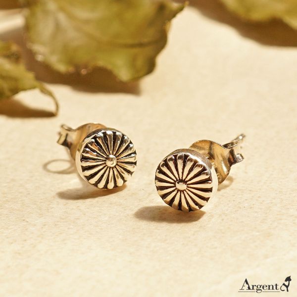 「菊紋」造型純銀耳環推薦|925銀飾(一對價) 耳環