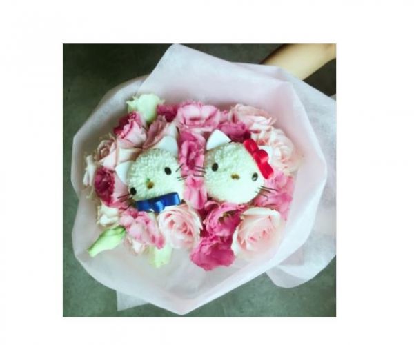  專情粉紅花束 Q版 提供現代日韓風可愛浪漫風格花束