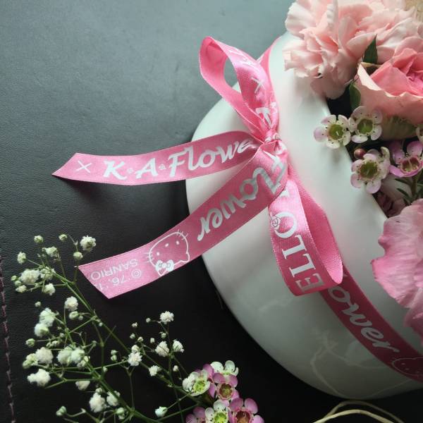 Hello Kitty & Dear Daniel 粉紅摯愛花園 台灣唯一授權 Hello Kitty凱蒂貓 造型花束 桌花送禮鮮花乾燥花不凋花及升遷蘭花,婚禮會場佈置。