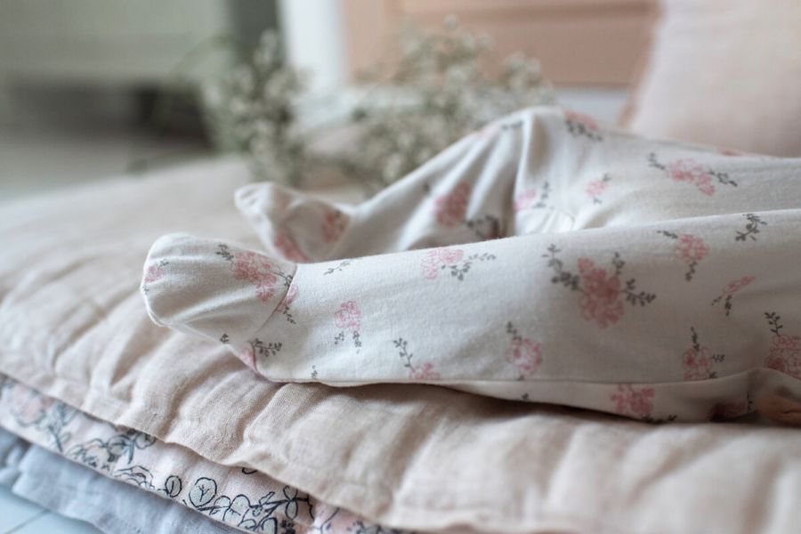Bonjour Little 有機棉連身褲 Babysuit - Pansies 包屁,連身褲,bonjourlittle,法國母嬰品牌,寶寶穿搭,寶寶用品,有機棉,永續經營產品,無毒童裝